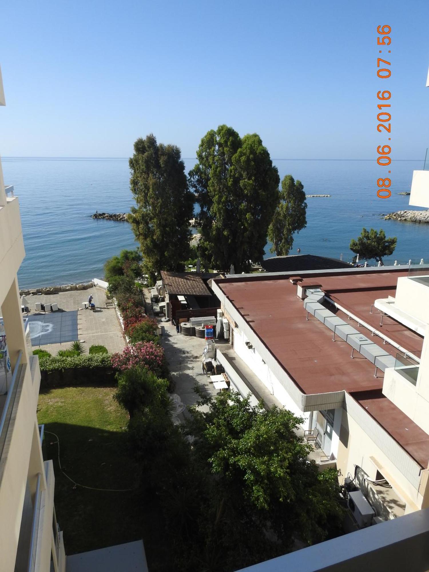 Gulf Palace Apartments Limassol Exterior photo